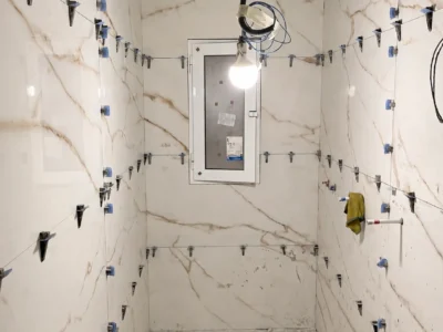 Galería del proyecto Alicatado, solado y fontanería para reforma de baño en Madrid